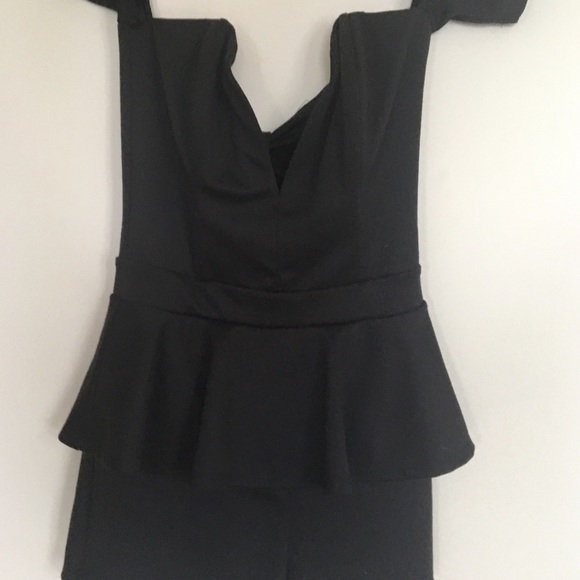 Black romper with a deep sweetheart neckline - Picture 3 of 3